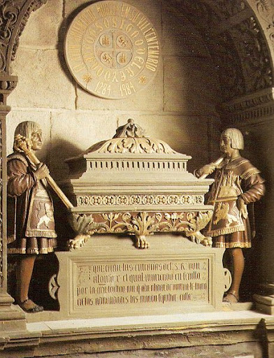 Urna sepulcral que contiene las entrañas de Alfonso X el Sabio, rey de Castilla y León. Catedral de Murcia