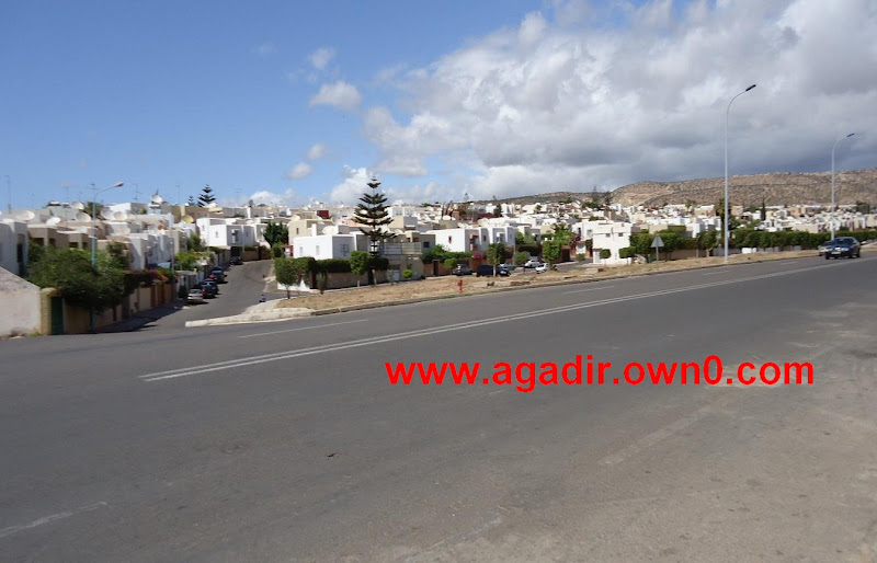 شارع الجيش الملكي وسط مدينة اكادير DSC02515