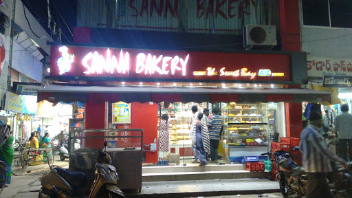 Sanna Bakery, Chinna Bazar St, New Colony, Srikakulam, Andhra Pradesh 532001, India, Bakery_and_Cake_Shop, state AP