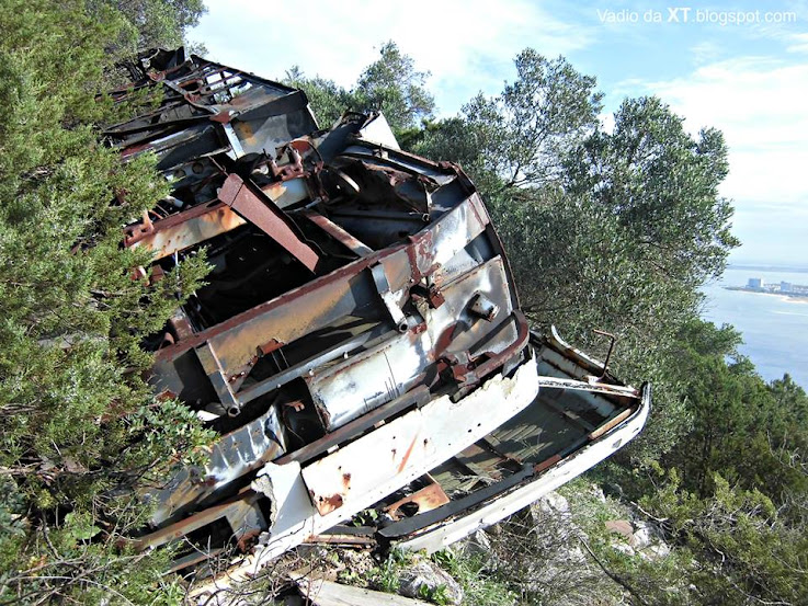 Acidente com autocarro em plena serra... Autocarro%2B3022%2Bna%2Bserra%2Bda%2BArrabida