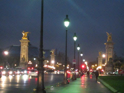 París y Versalles bajo la lluvia (19-23 diciembre 2012) - Blogs de Francia - Día 2. Cementerio de Peré Lachaise, itinerario por el centro y Torre Eiffel. (11)