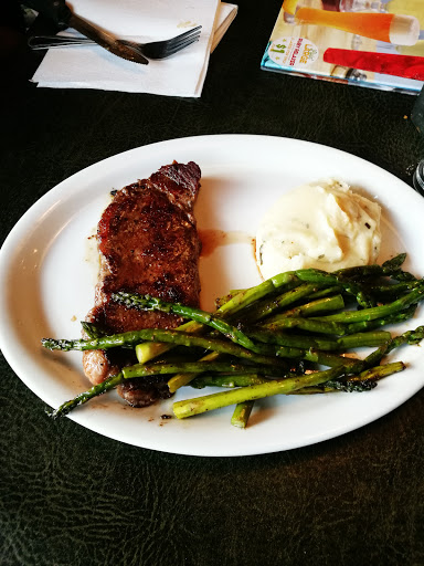 American Restaurant «Ruby Tuesday», reviews and photos, 701 Willow Spring Dr, Charles Town, WV 25414, USA