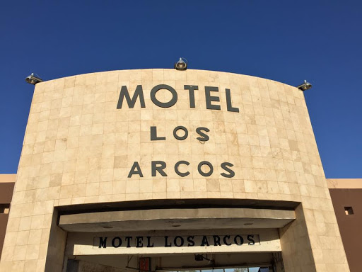 Motel Los Arcos, Carretera Mexico-Tijuana SN, Centro, 83690 Caborca, Son., México, Alojamiento en interiores | SON