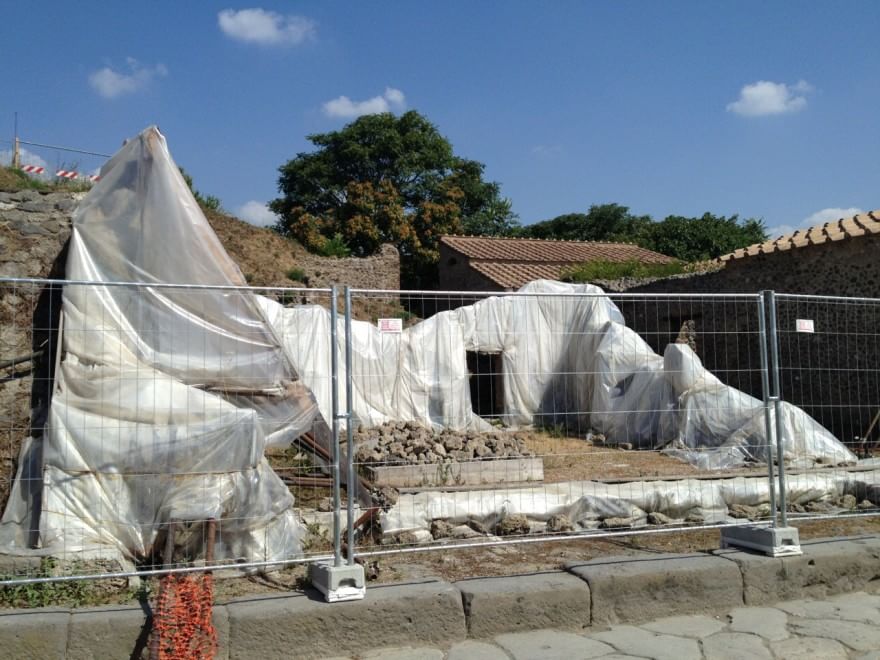 Pompeii begins gladiator domus restoration