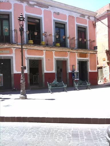 Macro Foto Guanajuato, Calle de Alonso 36, Centro, 36000 Guanajuato, Gto., México, Proveedor de equipos audiovisuales | GTO