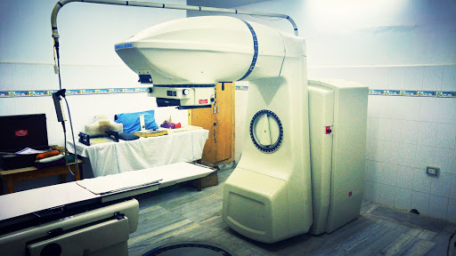 Dr Chaturvedi Cancer Hospital and Maternity Home Pvt. Ltd., 189-c, Medical College Road, Basharatpur, Ashok Nagar, Gorakhpur, Uttar Pradesh 273004, India, Cancer_Treatment_Centre, state UP