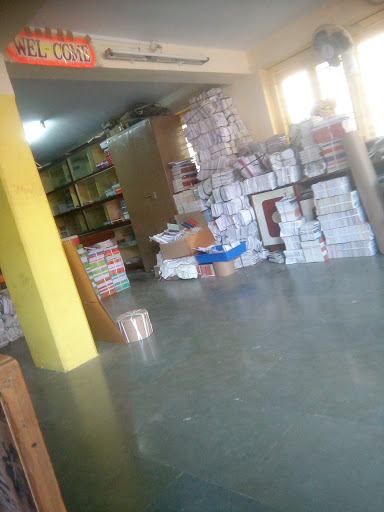 Phadake Book House, Near Hari Mandir, Dudhali, Kolhapur, Maharashtra 416012, India, Book_Shop, state MH