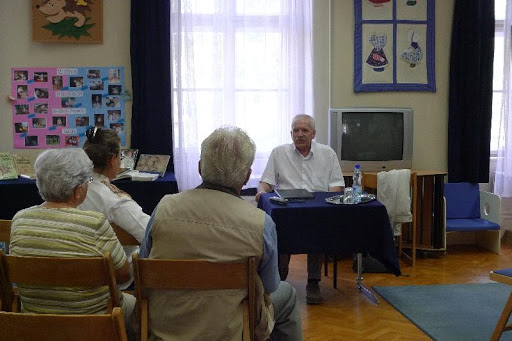 Az előadáson készült fotókat megtekintheti a képre kattintva