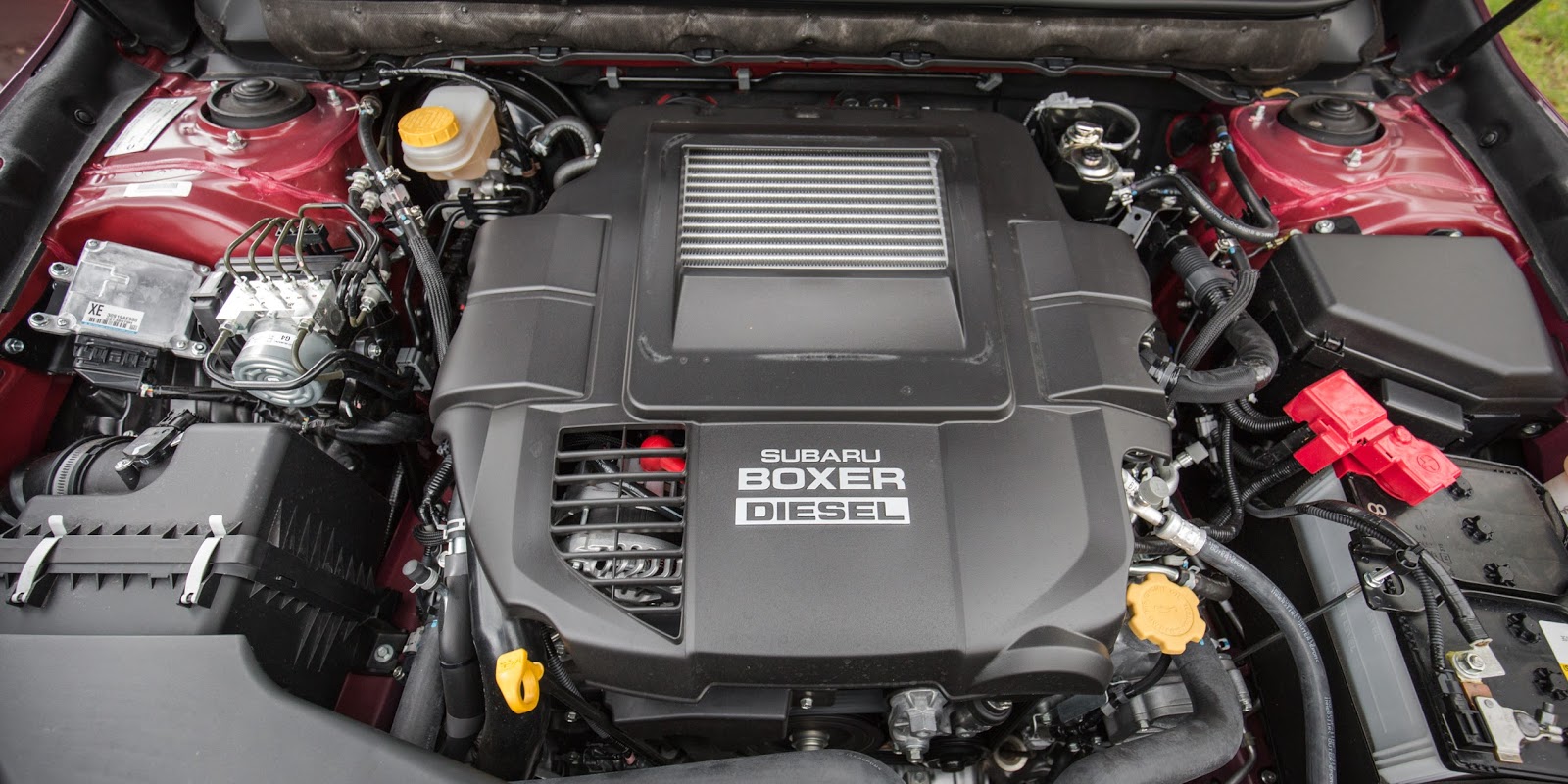 Động cơ Boxer trứ danh của Subaru được trang bị trên Outback 2016
