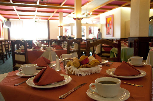 Restaurante Colonial, Juárez Sur 201, Centro, Centro 1er Cuadro, 43600 Tulancingo, Hgo., México, Restaurantes o cafeterías | HGO