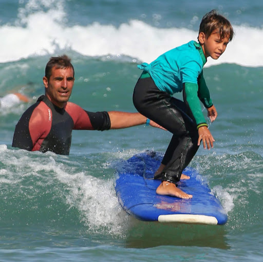 Ecole de Surf Bidart, Cours et Stages de Surf - Aquality School