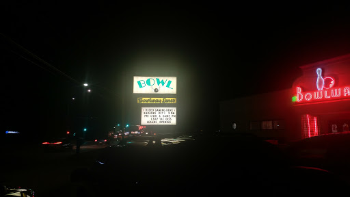 Bowling Alley «Bowlway Lanes», reviews and photos, 810 Villa St, Elgin, IL 60120, USA