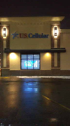 Telephone Company «U.S. Cellular», reviews and photos, 3415 S 27th St, Milwaukee, WI 53215, USA