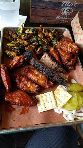 Barbecue Restaurant «Blue Oak BBQ», reviews and photos, 900 N Carrollton Ave, New Orleans, LA 70119, USA