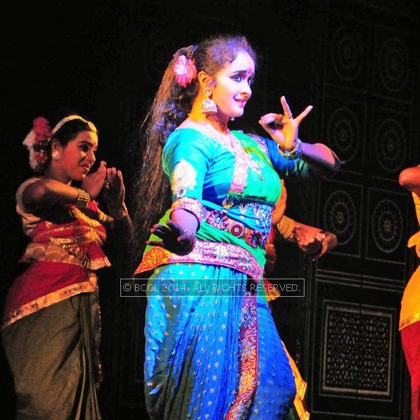 Actress-dancer Shalu Menon's dance play Droupadi wows the crowd in Thiruvananthapuram.