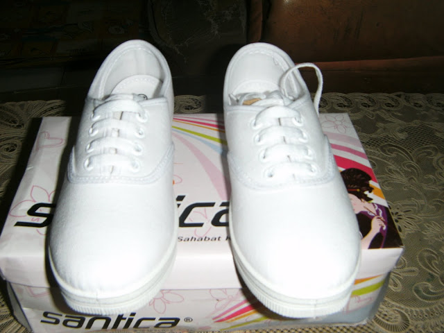 Gambar Sepatu Putih Polos - Kumpulan Gambar Menarik