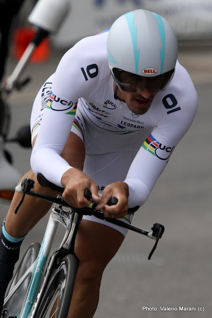 IMAGE: https://lh4.googleusercontent.com/-Tnd8r3CCL4Q/TfSlpypsbaI/AAAAAAAAGUY/1PtP3cCHJDo/s640/IMG_2552.JPG