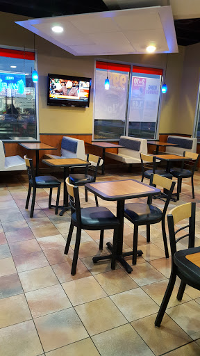 Fast Food Restaurant «Burger King», reviews and photos, 19010 Fort St, Riverview, MI 48193, USA