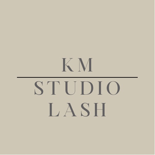 KM STUDIO LASH logo