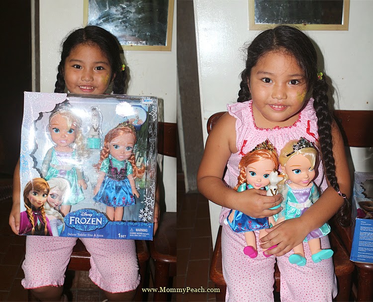 Ykaie loves her Disney Frozen Dolls: Elsa and Anna