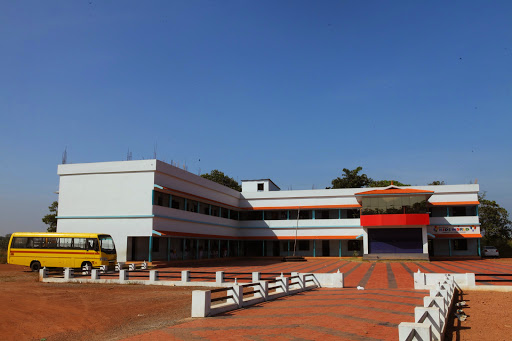 Darussalam English Medium Secondary School, Pullamkode, Karakurissi (PO),, KARAKURISSI, Karakurissi - Karimba Road, Karimba North, Kerala 678595, India, Secondary_school, state KL