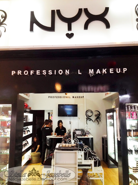 NYX cosmetics, makeup, swatches, review, makeup artist, eyeshadow, lip liner, lipstick, smokey eyes, khmer, cambodia, phnom penh, blogger