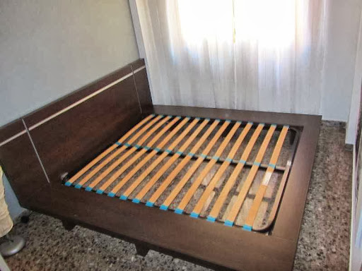 vendo cama + cabecero estilo tatami japones, en perfecto Cambalache