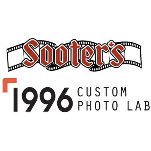 Sooter's Photography (1996 Custom Photo Lab) logo