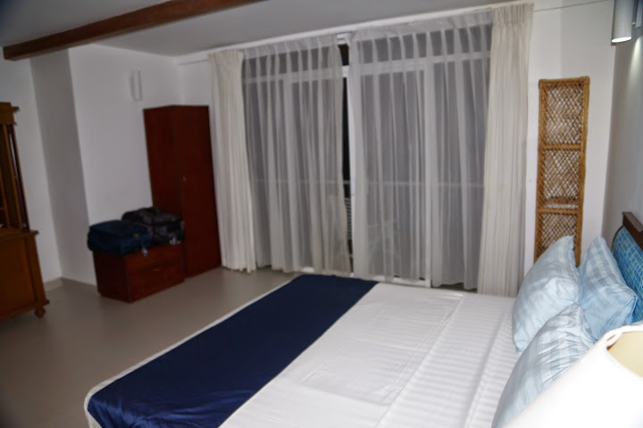 Шри-Ланка: на машине 1 100 км,  фото без комментариев, март-апрель 2013г.