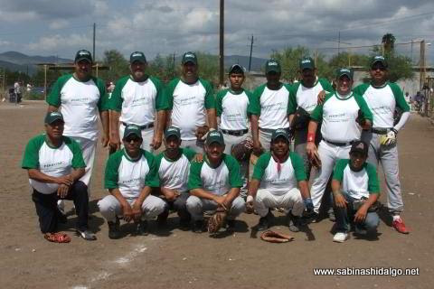 Equipo Perrones del torneo de softbol del Club Sertoma