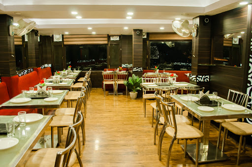 Jashn, Mall Rd, The Mall, Shimla, Himachal Pradesh 171001, India, Vegetarian_Restaurant, state HP