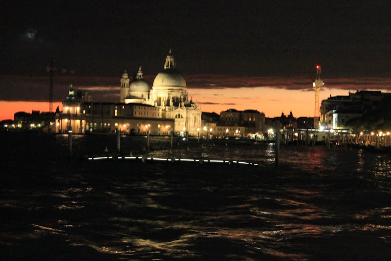 Венеция, начало наводнения (много фото).