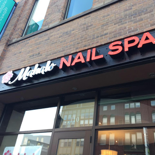 Mahalo Nails Spa logo