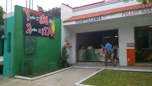 Pollo Brujo Express Castilla Cámara, Calle 111 (Circuito Colonias ) #732 x 64 I y 64 J, Castilla Cámara, 97278 Mérida, Yuc., México, Restaurante especializado en pollo | YUC
