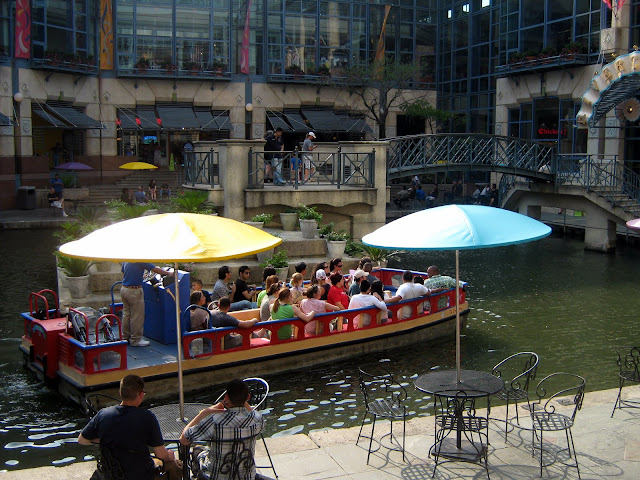 san antonio river walk center