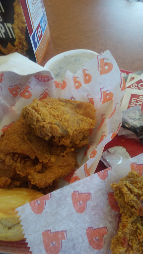 Chicken Restaurant «Popeyes Louisiana Kitchen», reviews and photos, 491 W Tennessee St, Tallahassee, FL 32301, USA