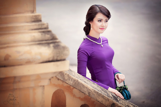 Bộ ảnh cô gái mặc áo dài tím Huế thật đẹp Hình ảnh phụ nữ mặc áo dài tím thật phúc hậu