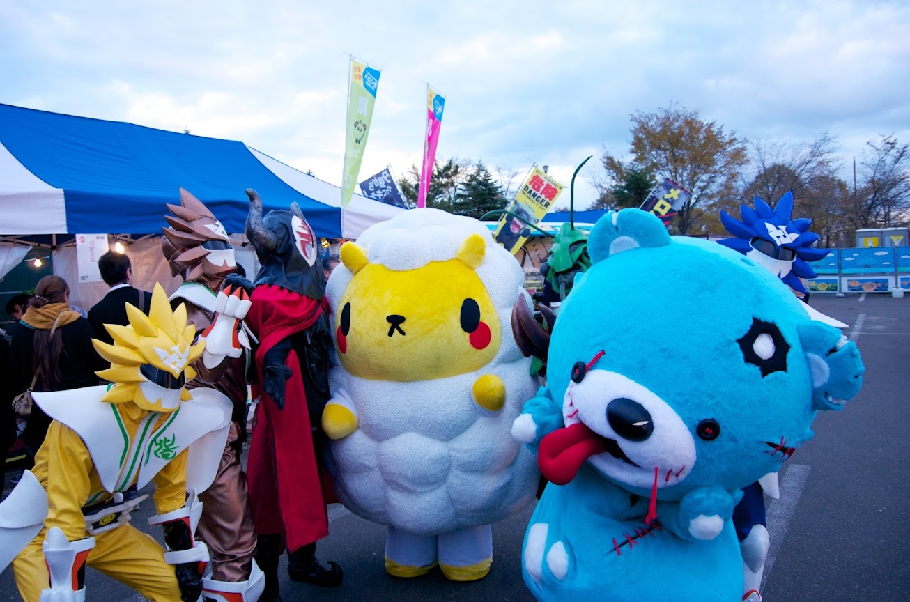 ゾンベアー（小樽市）、ジンギスカンのジンくん（札幌市）と