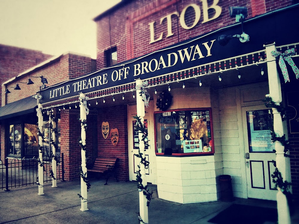 Little theater. Офф Бродвейские театры. Off Broadway. Бродвей театр. Off off Broadway.
