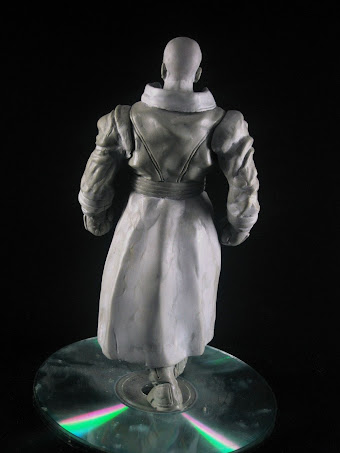 Escultura de un tyarnt Escultura en masilla epoxica de Mr.x-tyrant