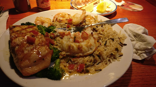 Seafood Restaurant «Red Lobster», reviews and photos, 503 E Calaveras Blvd, Milpitas, CA 95035, USA