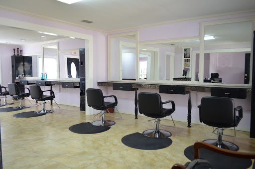 Beauty Salon «Glass Slipper Beauty Salon», reviews and photos, 536 NW Orange St, Lake City, FL 32055, USA