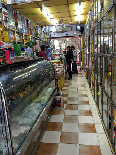 Shree Ram Sweet Centre, B 7, Basant Arcade, Near Apollo Center, Vasant Kunj, New Delhi, Delhi 110070, India, Sweet_shop, state UP