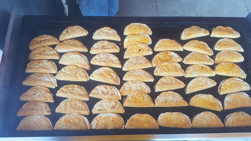 Tacos Búfalo Boulevard, Carlos Jonguitud Barrios S/N, Santa Cecilia, 79626 Rioverde, S.L.P., México, Restaurante | SLP