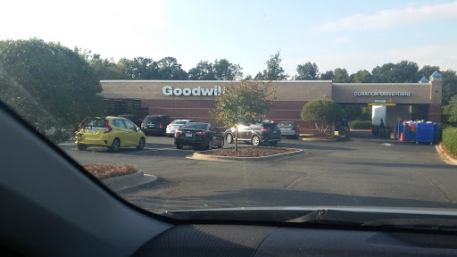 Thrift Store «Goodwill - University», reviews and photos