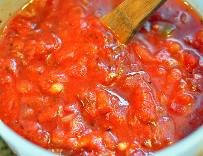 Mix the sauce and tomatoes