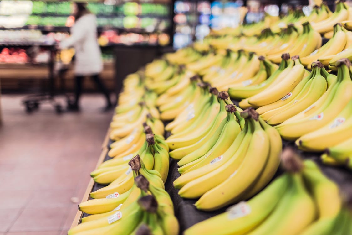 fruits-grocery-bananas-market.jpg