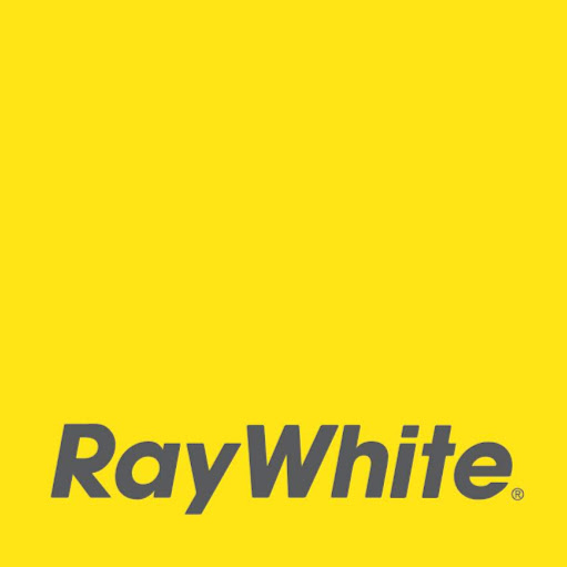 Ray White Golden Bay logo