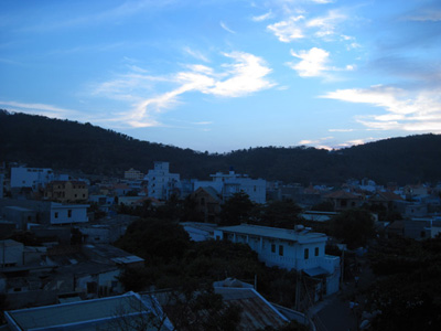 Lần đầu đi chơi biển - Ảnh 4