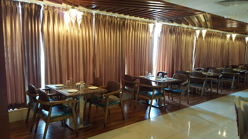 Diners Pavilion, Level 4, Satyanarayana Arcade, Above Creamstone & Karachi Bakery, Vinayak Nagar, Gachibowli, Hyderabad, Telangana 500032, India, Diner, state TS